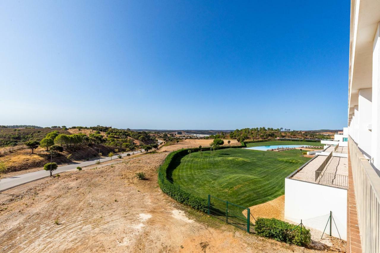Algarve Race Resort - Hotel Montes de Cima Exterior photo